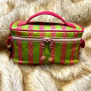 Stephanie Johnson leopard cosmetic bag - love!